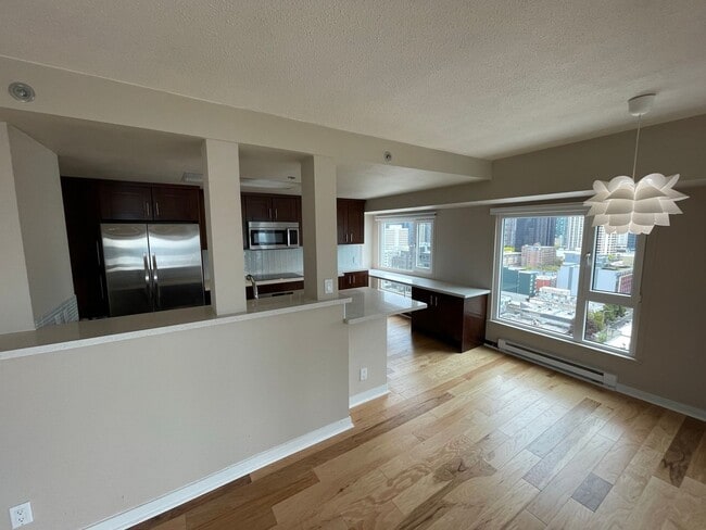 Building Photo - Beautiful Home In Arbor Place Tower