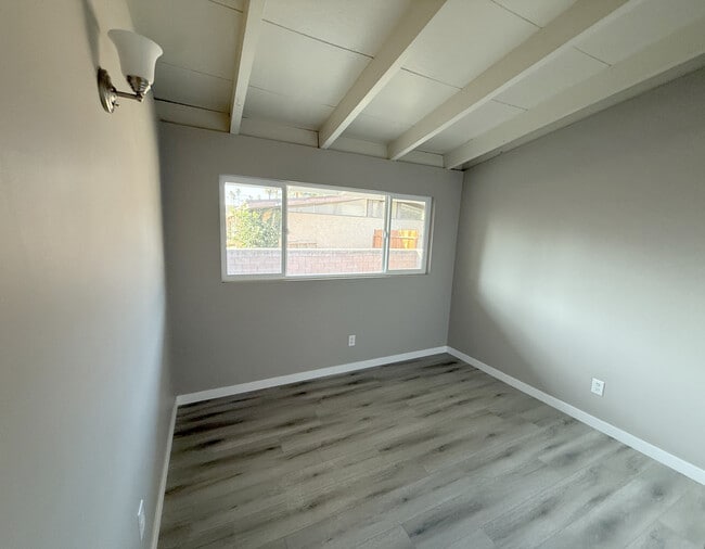 Building Photo - 4250 Kansas Ave