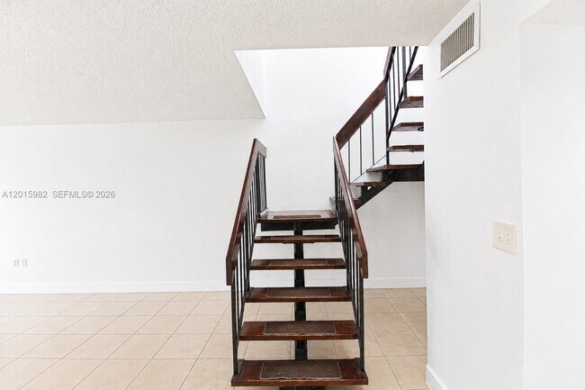 Building Photo - 6326 SW 139th Ct