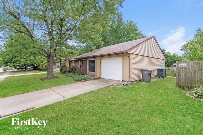 Building Photo - 5373 Padre Ln