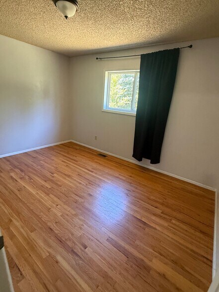 Building Photo - 1510 Terra Vista Ln