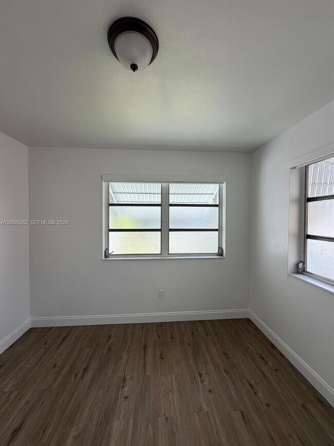 Building Photo - 890 NW 55th St