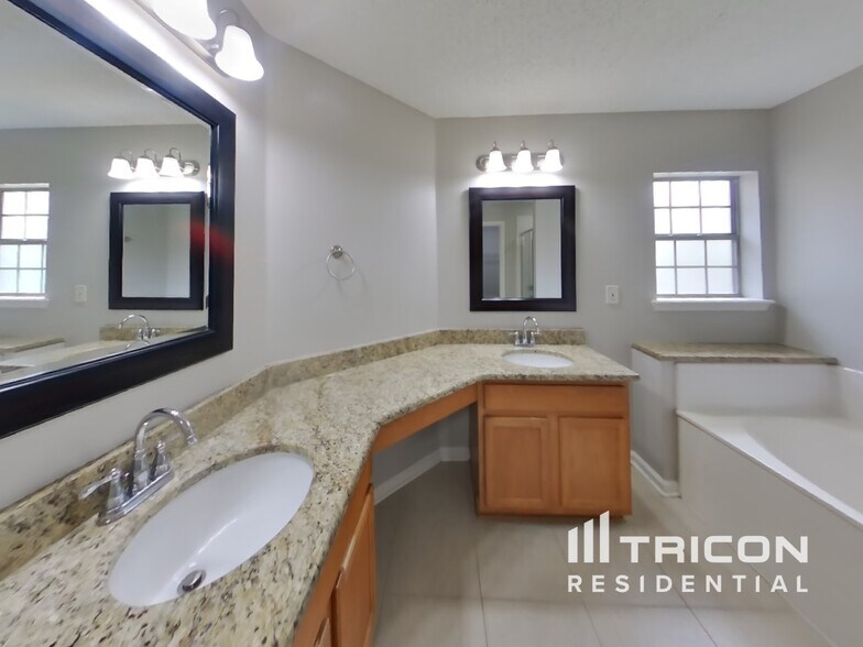 Building Photo - 851 Mystic Harbor Dr