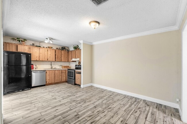 Building Photo - 1534 Forest Lakes Cir