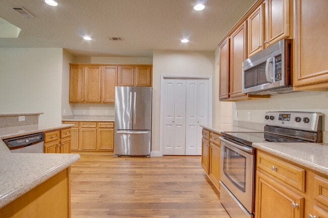 Building Photo - Hickory Hill Rental with Granite Counters,...