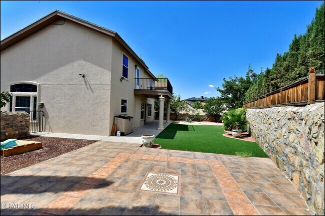 Building Photo - 14157 Robert Ituarte Dr