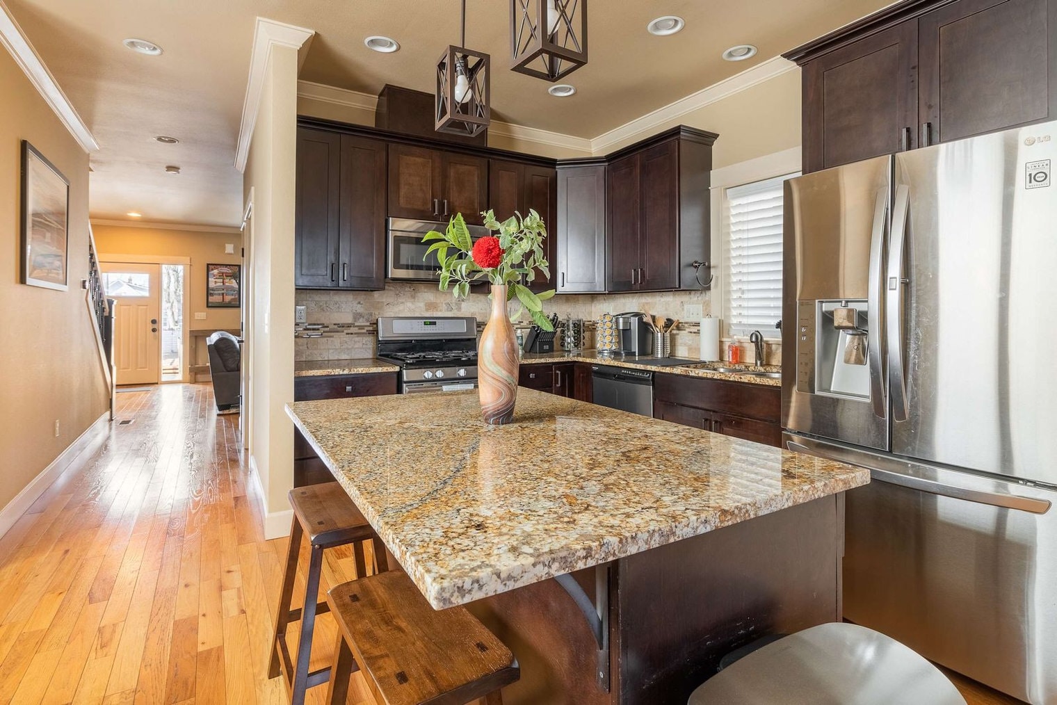 Building Photo - 4622 NE Garfield Ave.