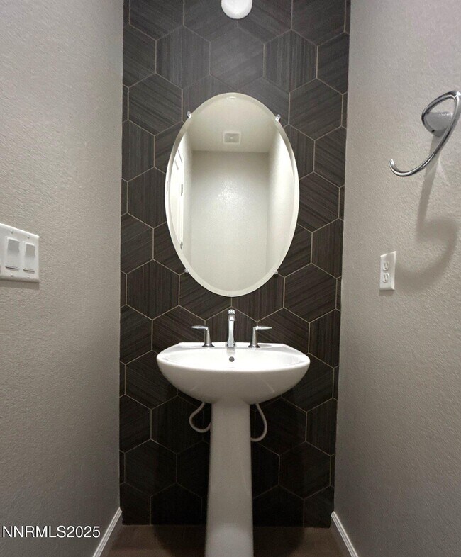 Building Photo - 9515 Baldacci Ct