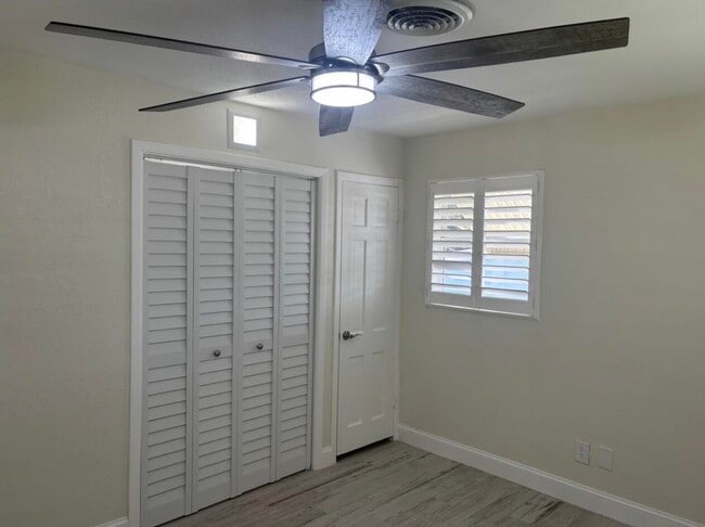 Building Photo - 3393 NE Sandra Dr