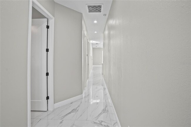 Building Photo - 3310 W Cherry St