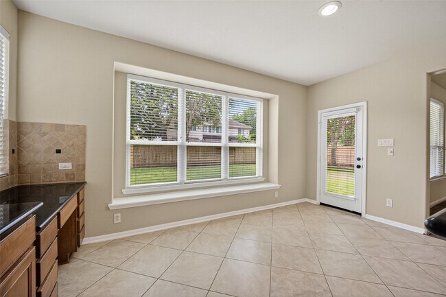 Building Photo - 6826 Sorrelwood Ln