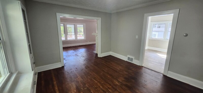 Building Photo - 2164 Edgewood Rd