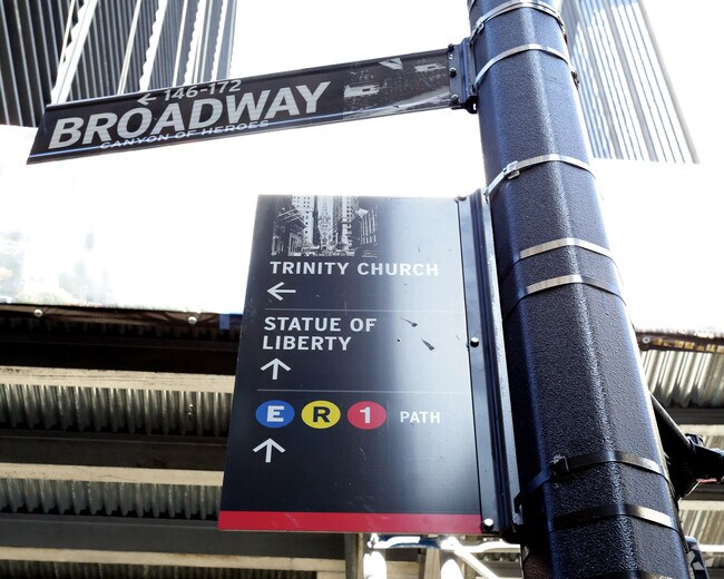 Building Photo - 183 Broadway