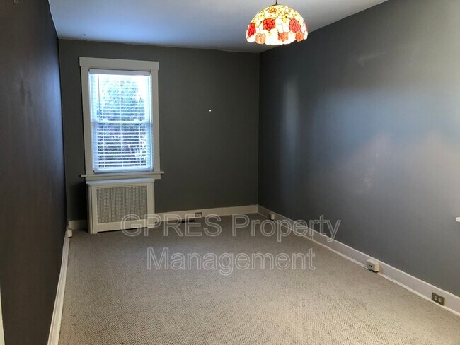 Building Photo - 357 Washington Ave