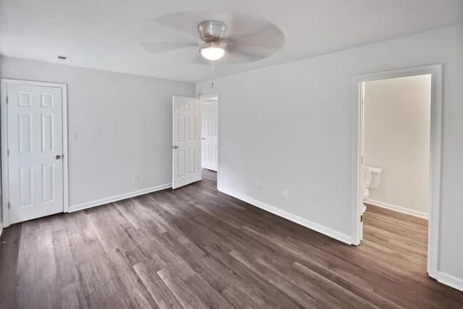 Building Photo - 6810 Ironwood Cir