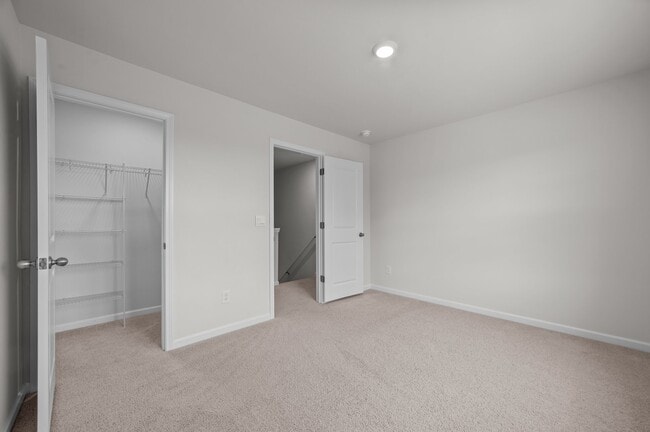 Building Photo - 4109 Laurel Rdg Dr