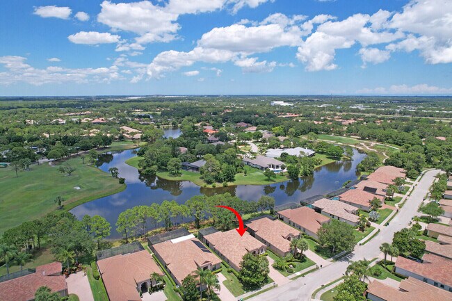 Building Photo - 9400 Briarcliff Trace