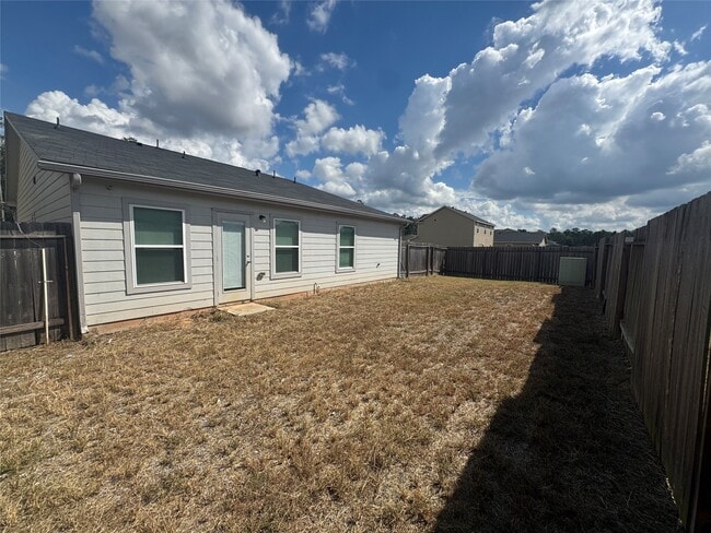 Building Photo - 15740 Del Norte Dr