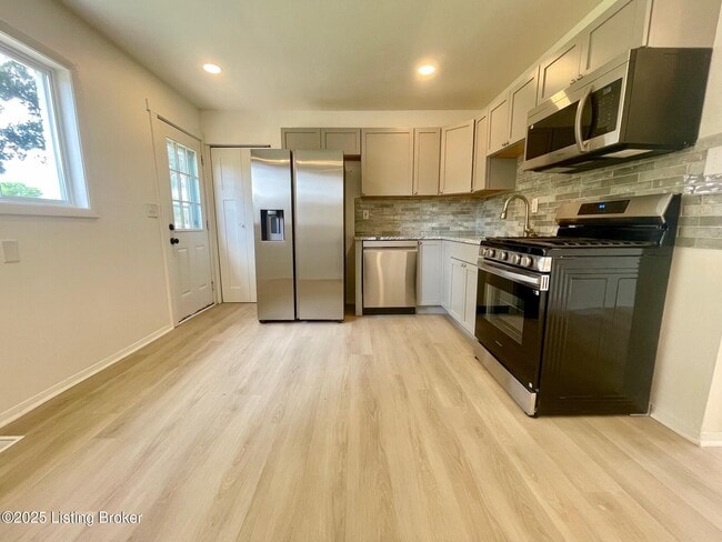 Building Photo - 4104 Hispanyola Ct