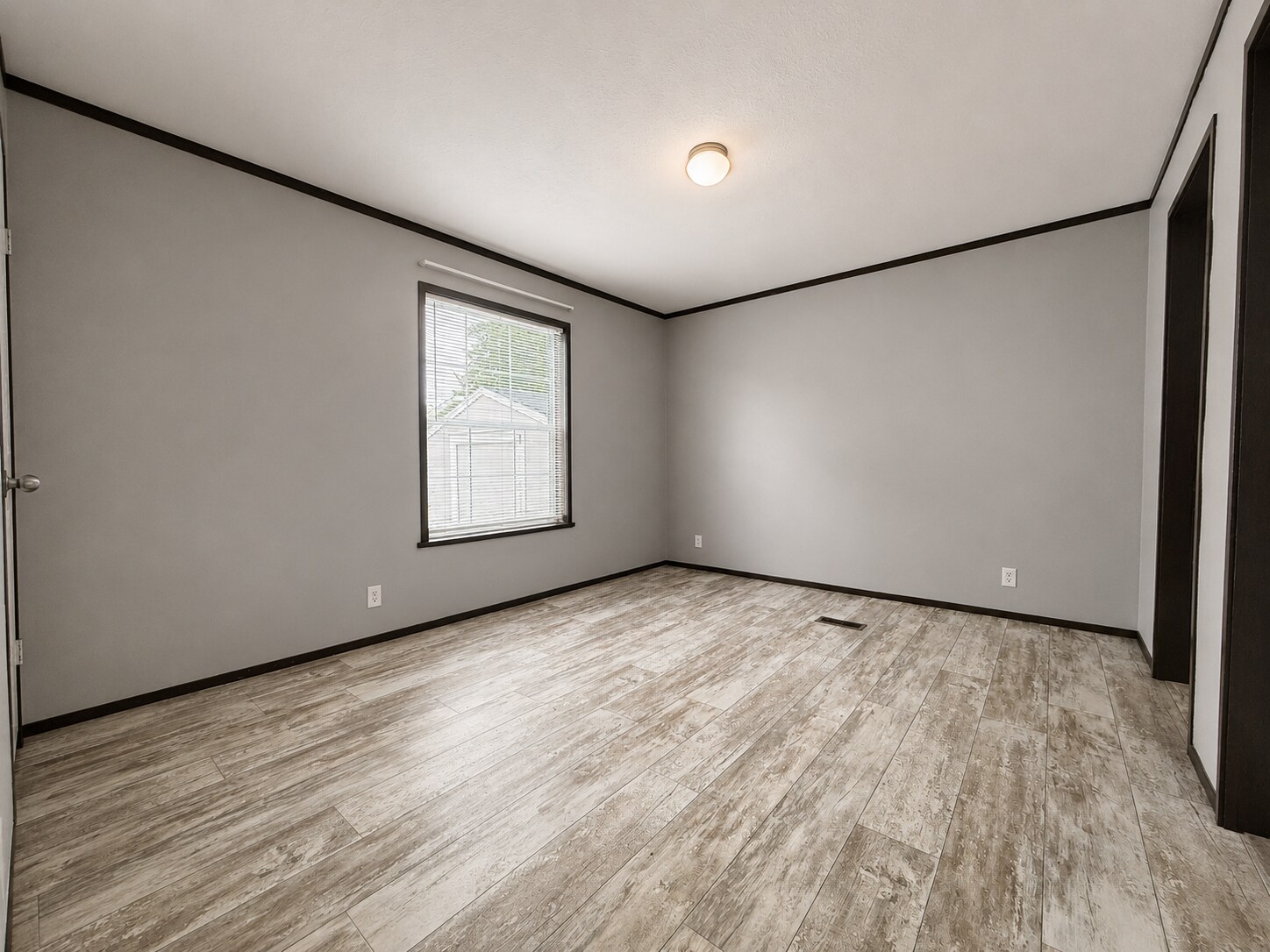 Building Photo - 11791 Cascade Cir