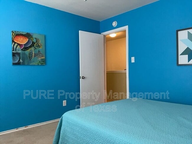 Building Photo - 108 Covey Ln