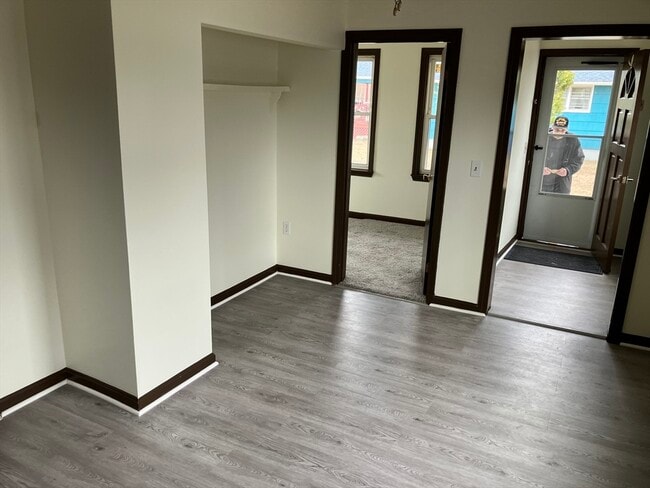 Building Photo - 37 Lawn St