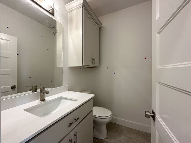 Building Photo - 4305 W Bronco Dr