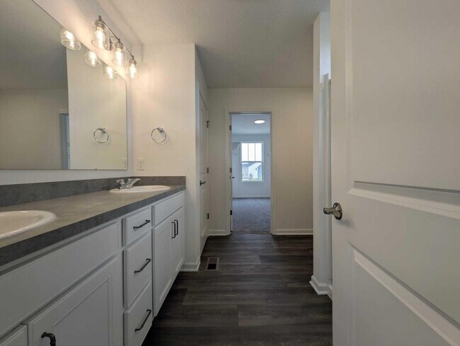 Building Photo - 832 Callaway Ln