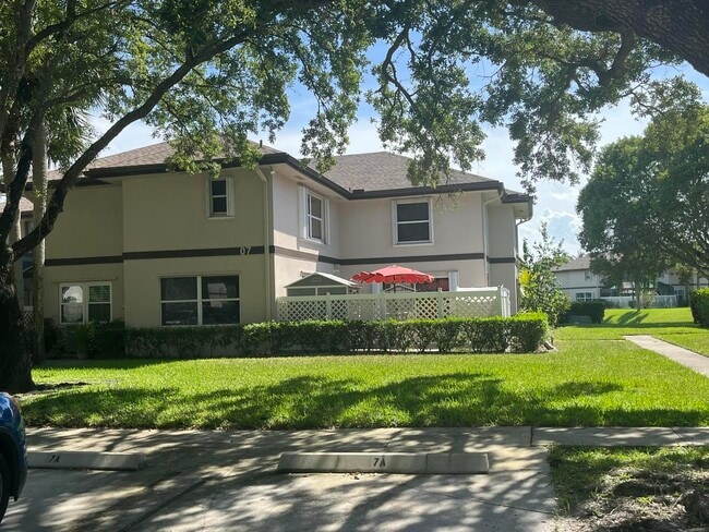 Building Photo - 7 Amherst Ct