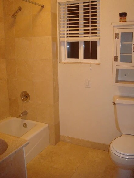 Building Photo - 208 Bodega Ave