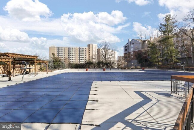 Building Photo - 5500 Holmes Run Pkwy