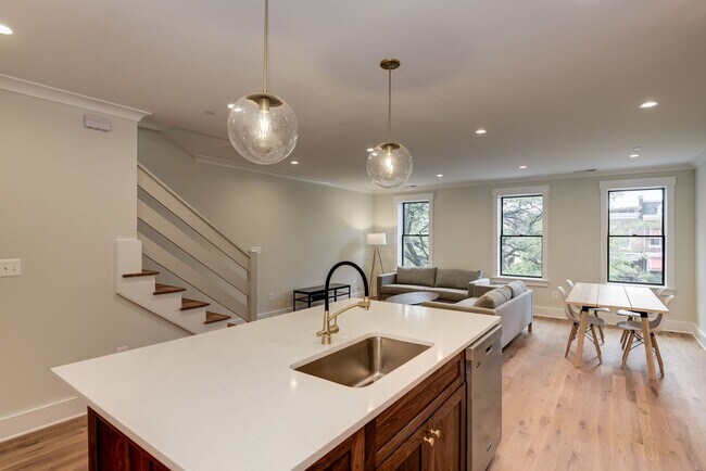 Building Photo - 4107 New Hampshire Ave NW