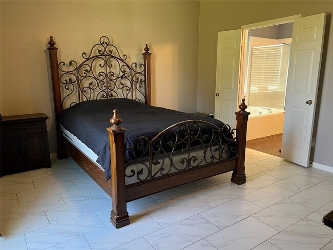 Building Photo - 14526 Grove Estates Ln