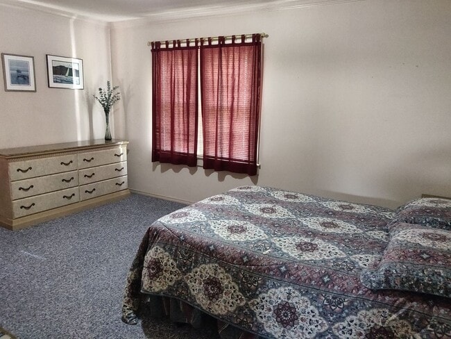 Building Photo - 1 Bed 1 Bath Home with Office Space