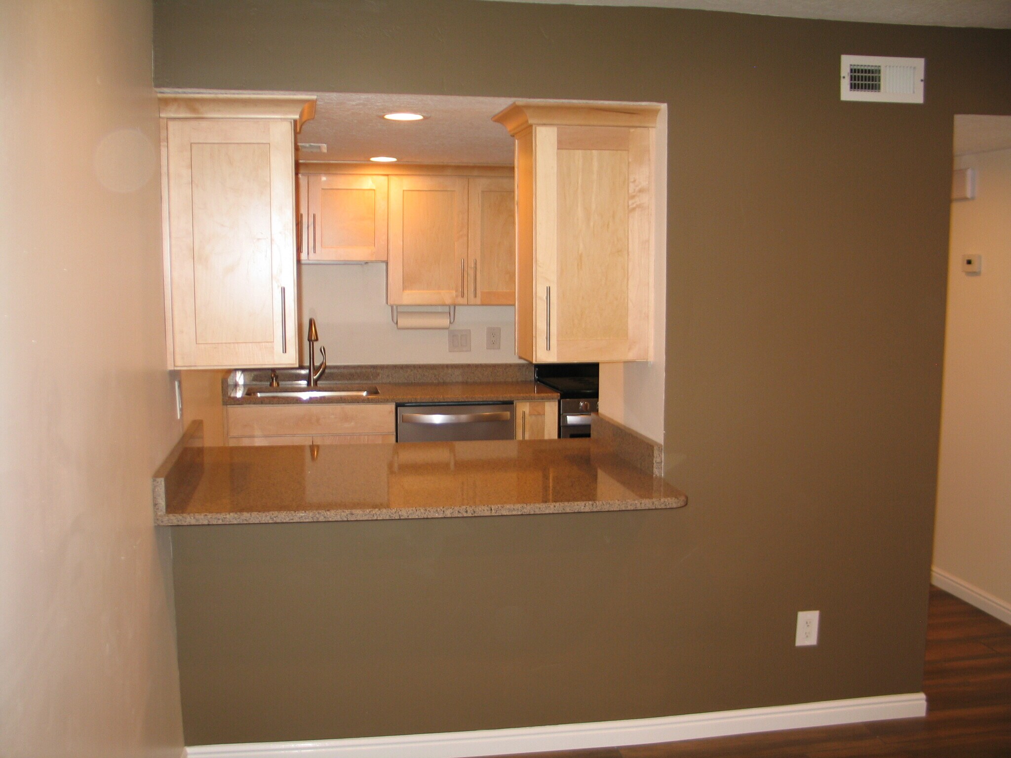 Building Photo - 5700 S 900 E
