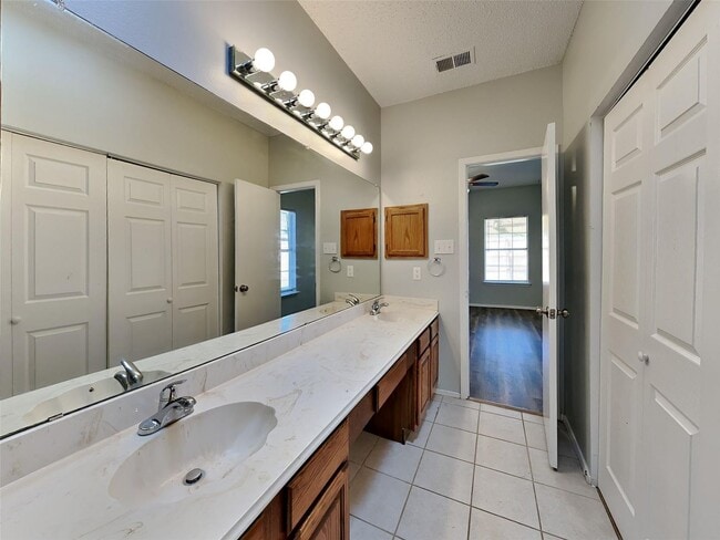 Building Photo - 3 BR/2BA | Renovated Single Family Home | 2-Car Garage |Private backyard