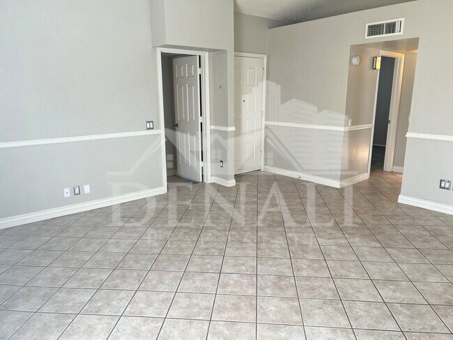 Building Photo - 3029 W Tonopah Dr