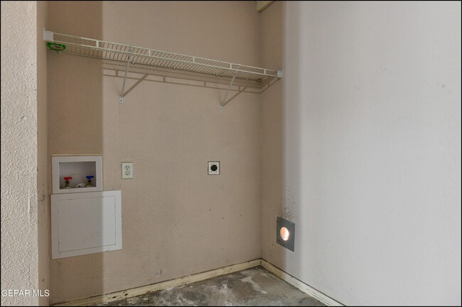 Building Photo - 5568 Rick Husband Dr