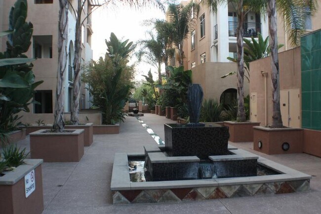 Building Photo - Resort Lifestyle at The Lido in Mission Valley