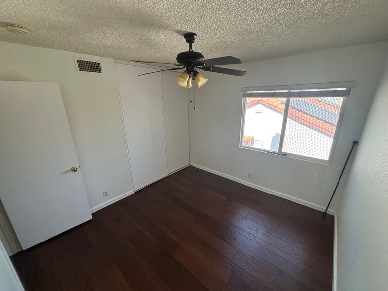 Building Photo - 1430 Clipperton Ave