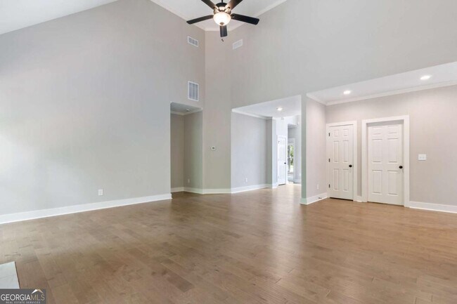 Building Photo - 380 Ansley Dr