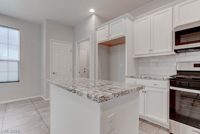 Building Photo - 5641 Sagamore Canyon St