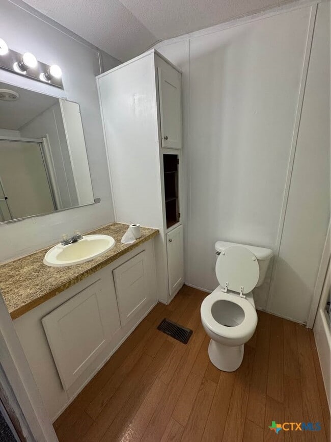 Building Photo - 456 Limestone Dr