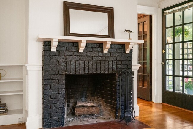 Building Photo - 81 Avalon Rd