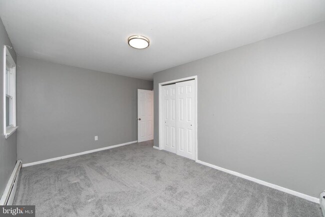 Building Photo - 332 Woodbine St