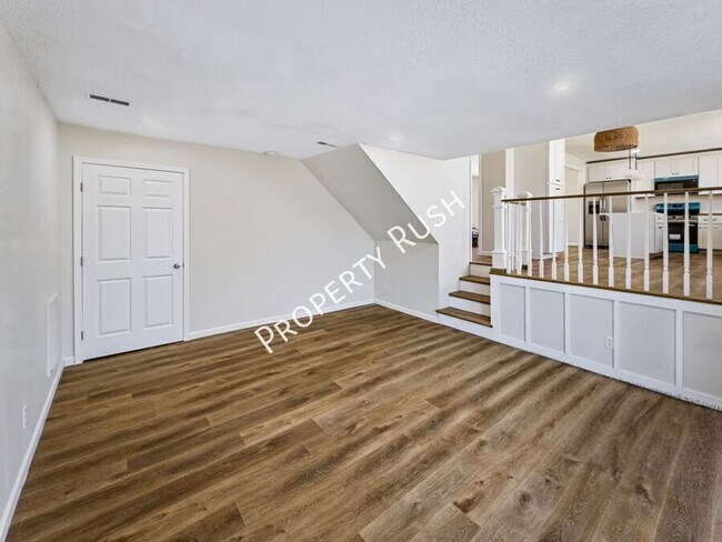 Building Photo - 702 Fricks Ln