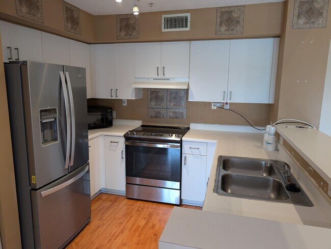 Primary Photo - 7824 Sonoma Springs Cir