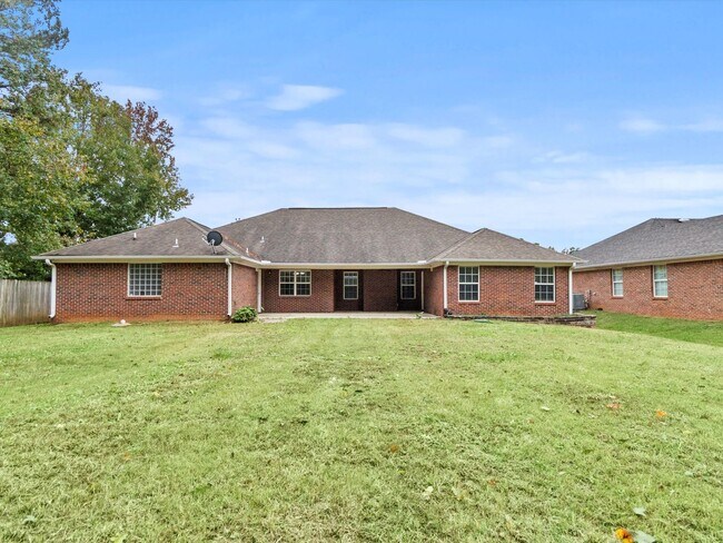 Building Photo - 4 Bedroom Home in Harvest just outside Madison/Huntsville!