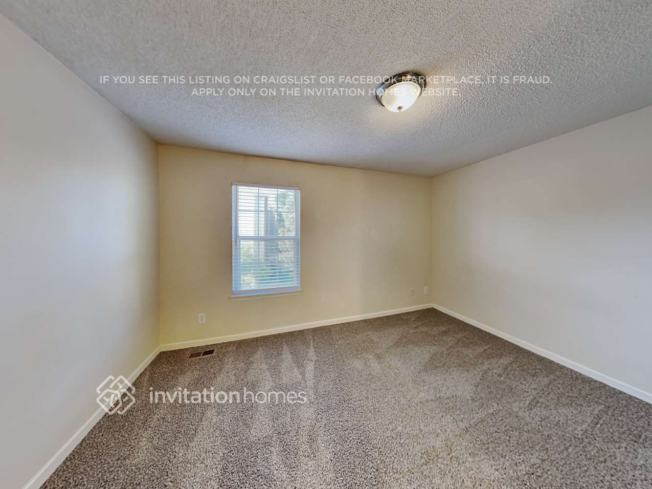 Building Photo - 1811 S Quebec Way