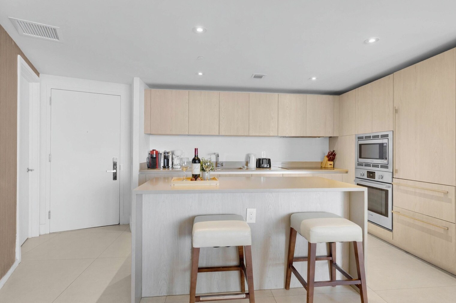 Building Photo - 4111 S Ocean Dr
